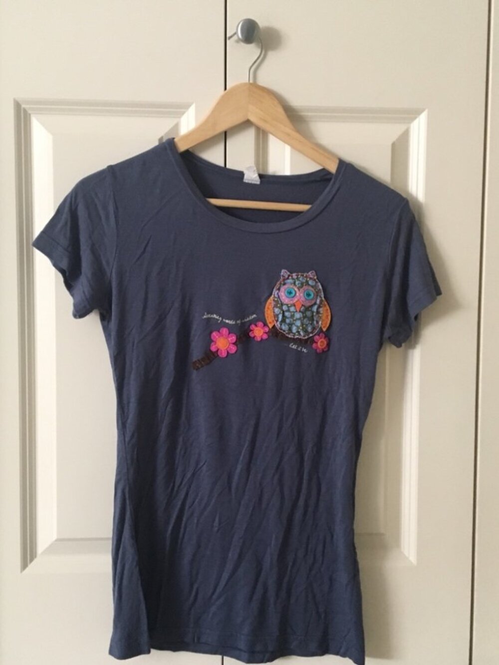 natural Life embroidered 'let it be' tshirt